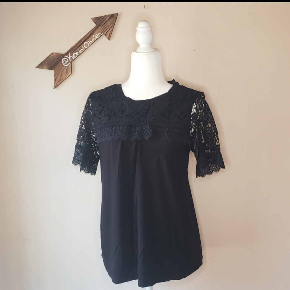 Adrianna Papell Black Crocheted Lace Blouse